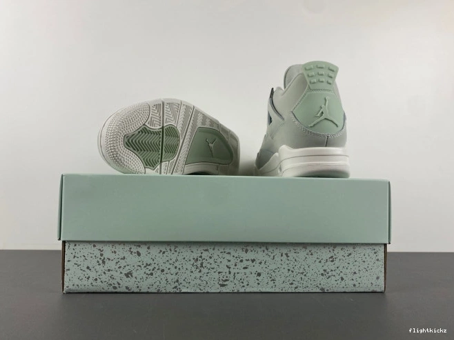 4 (W) HV0823-003 Air Jordan Seafoam 1101